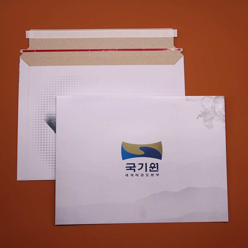 boardcard  envelope not bend